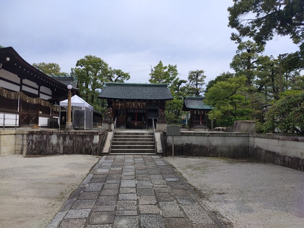 Wara Tenjin-gū, le sanctuaire de la paille (Shikichi-jinja)