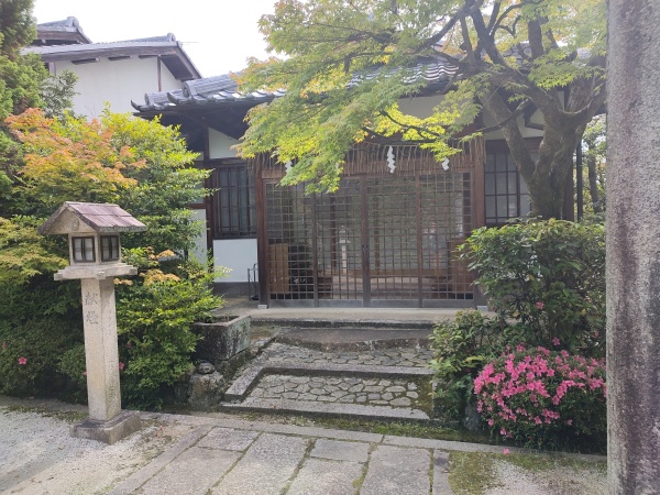 Wara Tenjin-gū, le sanctuaire de la paille (Shikichi-jinja)