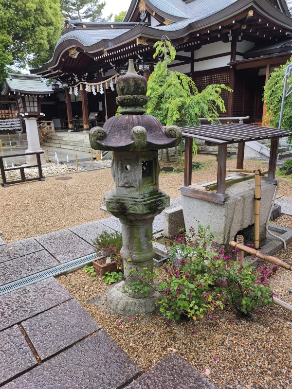 Karakuni-jinja, sanctuaire shintō millénaire de Fujiidera