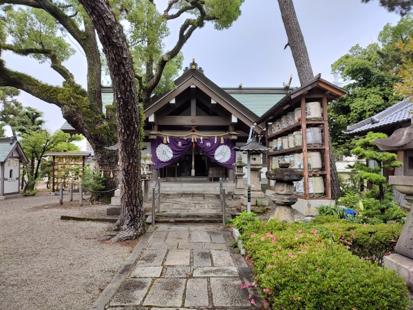 Ōtori Hagoromohama-jinja, le sanctuaire du manteau de plumes à Takaishi