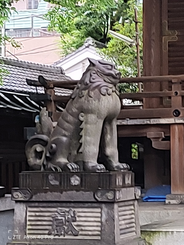 Le sanctuaire Shitaya-jinja, doyen des Inari de Tokyo